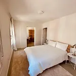Live It Up Marvila Apartment